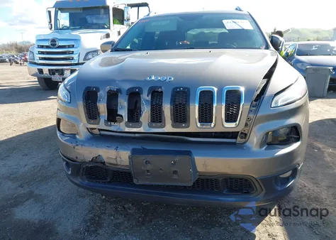 2017 Jeep Cherokee Latitude 4X4 из США, поврежденный, VIN 1C4PJMCS7HW531639